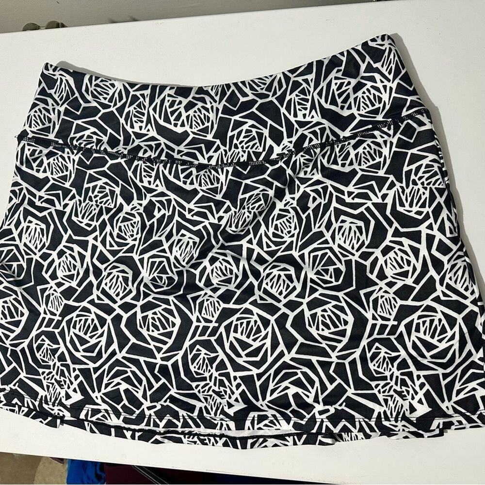 Fubelle Chic Black and White Mini Skort Size XL (1039)